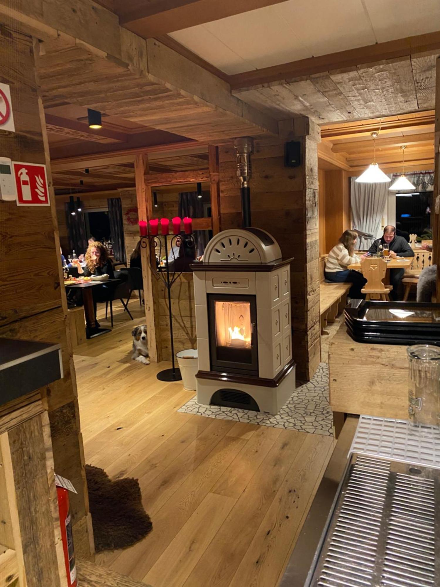 Hotel Almhof San Candido Exterior photo