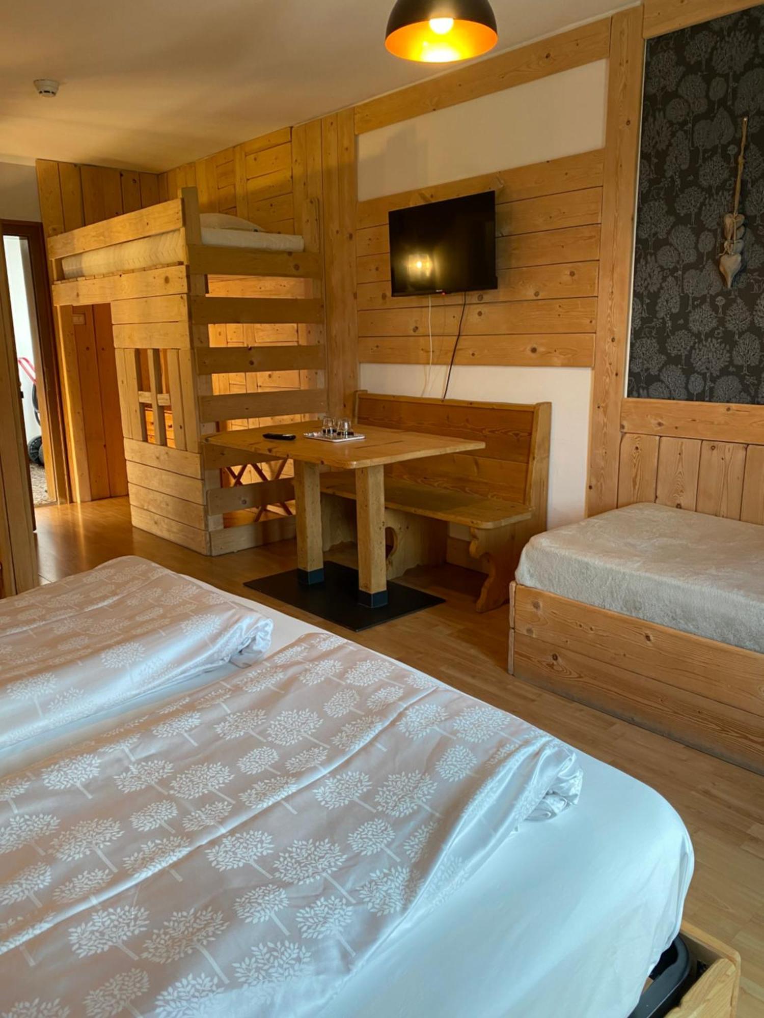 Hotel Almhof San Candido Exterior photo